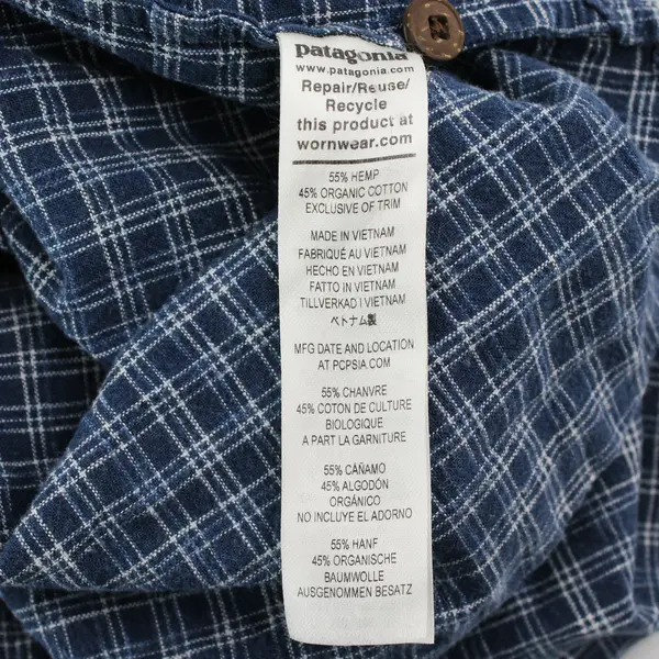 Patagonia Blue and White Plaid Short-Sleeved Button-Up Men's Medium