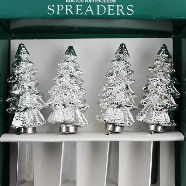 Set of 4 Boston Warehouse Christmas Tree Stainless Steel Spreaders Knives