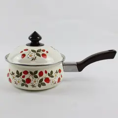 1980s Vintage Sheffield Strawberries N Cream Saucepan