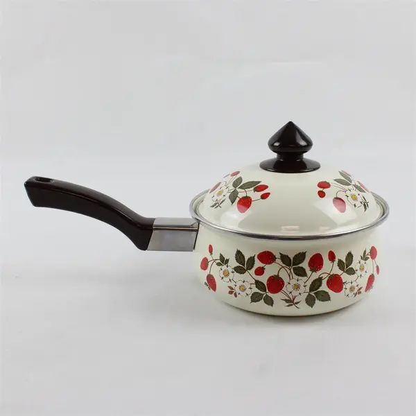 1980s Vintage Sheffield Strawberries N Cream Saucepan