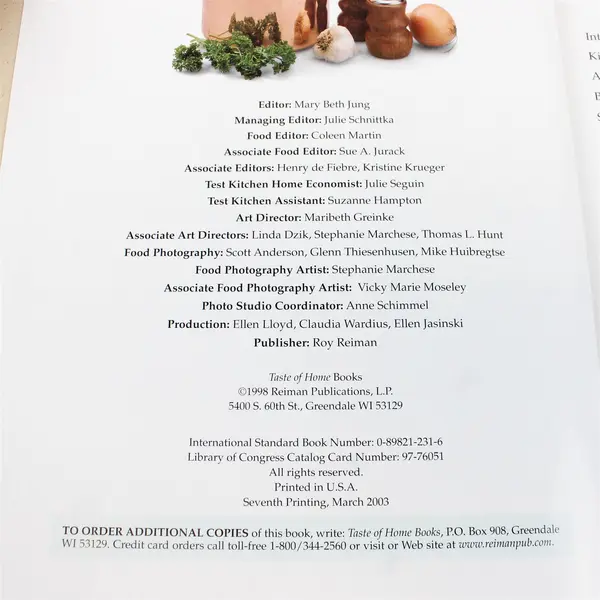 The Complete Guide to Country Cooking Hardcover - Taste of Home Books