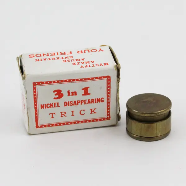 Novelty 3 in 1 Disappearing Nickel Magic Trick Original Box