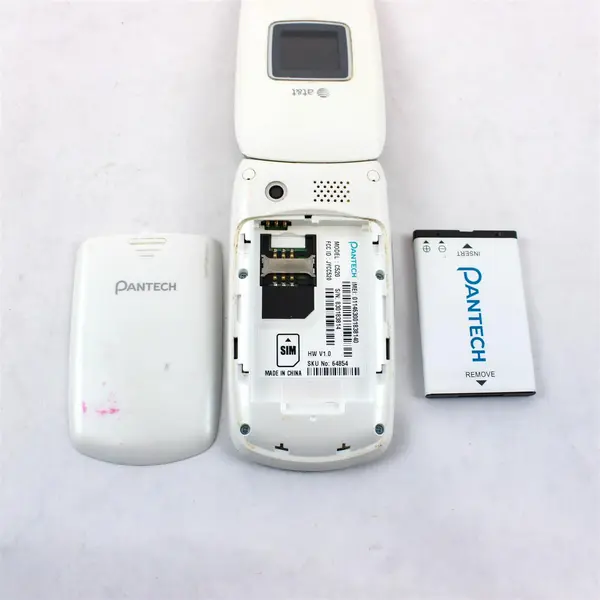 PANTECH Breeze C520 White Flip Phone AT&T Wireless AS IS For Parts