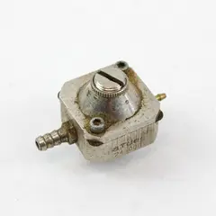 Partner 24090D Small Engine Carburetor Valve Used