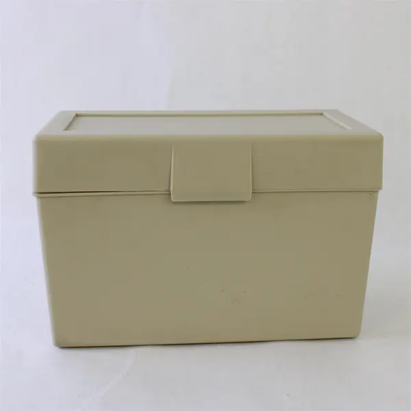 Vintage Sterling Plastics Tan Recipe Box Borden USA 3x5 Index Cards