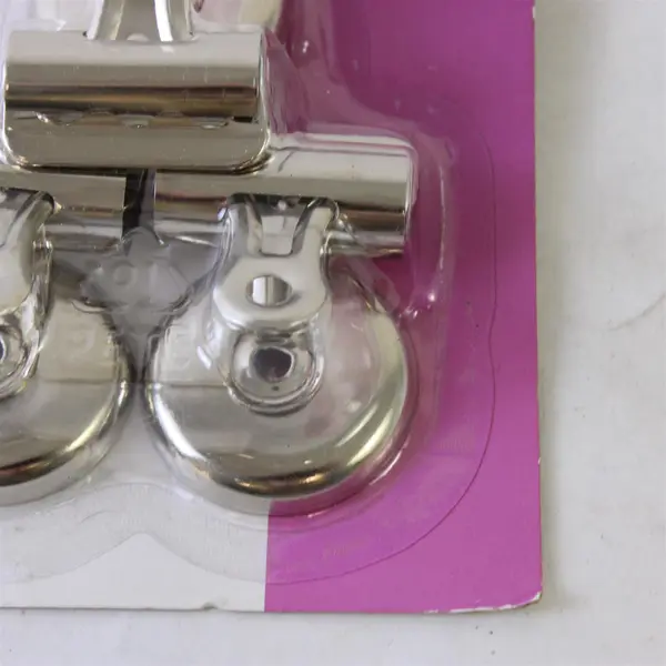 Staples Magnetic Bulldog Clips 10595 New Office Paper Holders