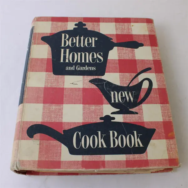 Better Homes & Gardens New Cook Book 1962 Vintage Red Checked Cover