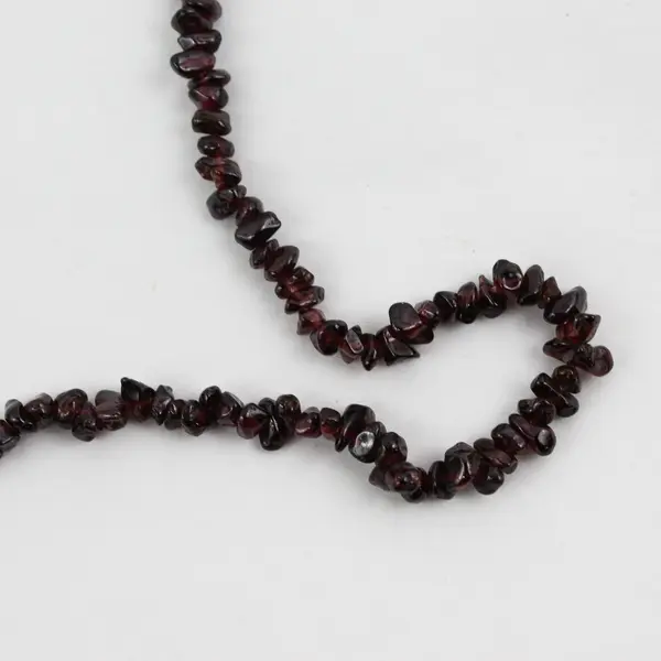 35" Rose Quartz And Garnet Chip Strand Necklace