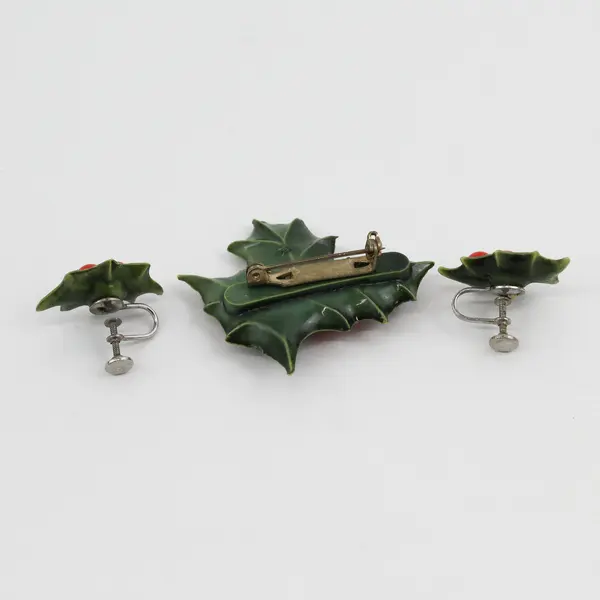 3 Piece Set Holly Berry Christmas Screw-Back Earrings and Brooch