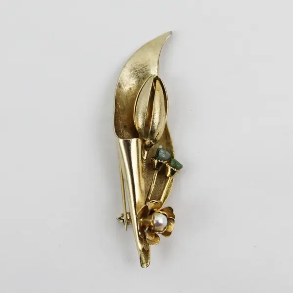 Vintage Gold Tone Flower Brooch with Faux Pearl and 2 Green Stone Accents 