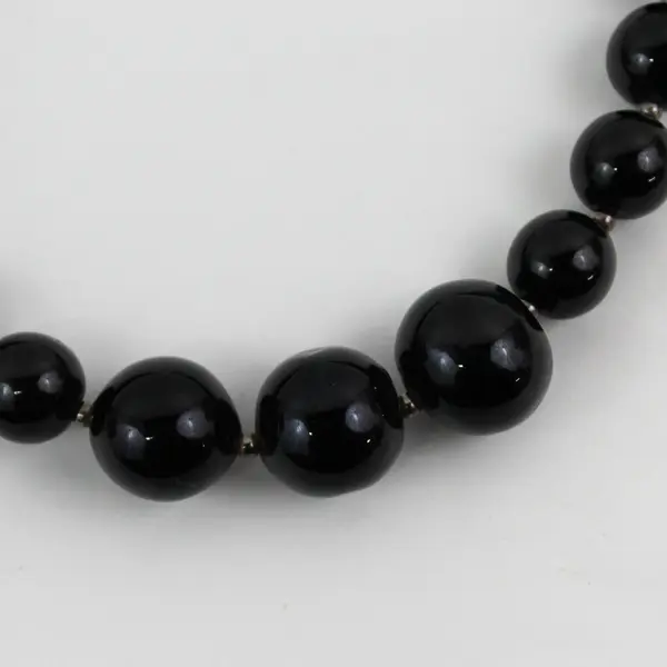Vintage Polished Onyx Bead Necklace 18.5"
