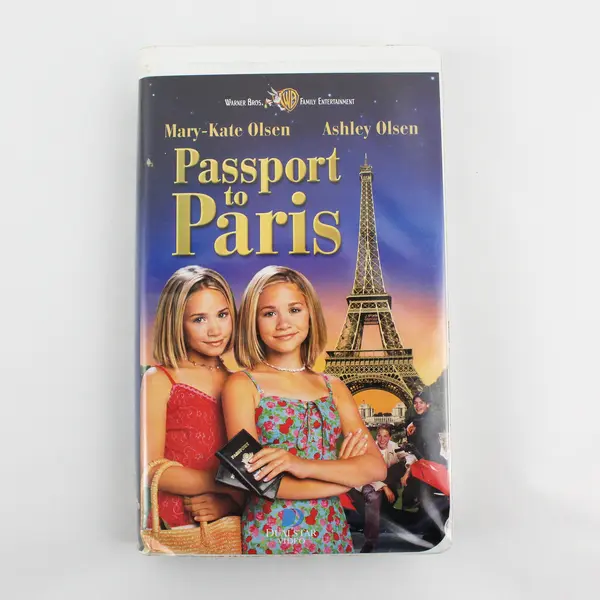 Passport to Paris VHS 1999 Video Tape Mary-Kate & Ashley Olsen Movie