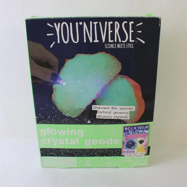 Horizon Group Youniverse Glowing Crystal Geode Kit