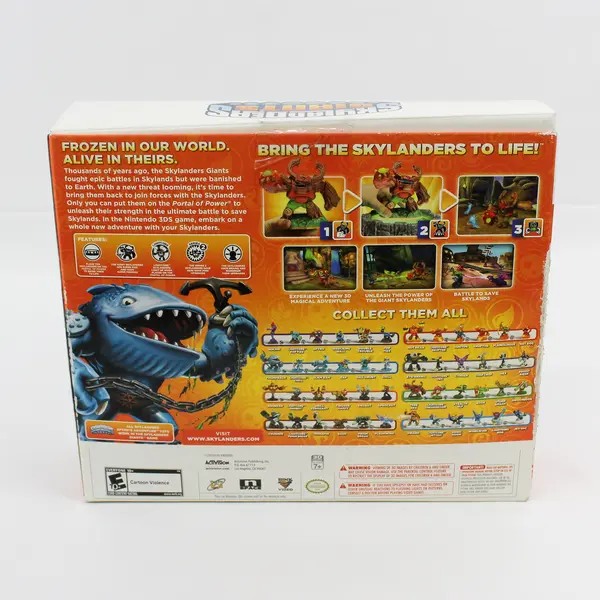 Nintendo 3DS Skylanders Giants Starter Pack Portal Figures Cards Activision