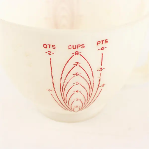 Tupperware Mix-n-Stor Mixing Bowl w/ Lid 9.5in - Good Pre-Owned