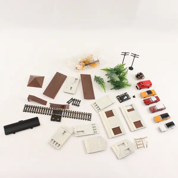 Train Track Set 36 Pc with Cars Accessories Used Untested