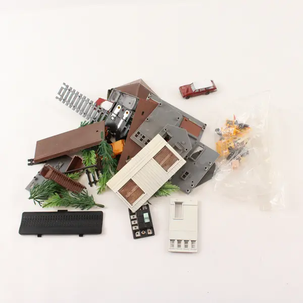 Train Track Set 36 Pc with Cars Accessories Used Untested