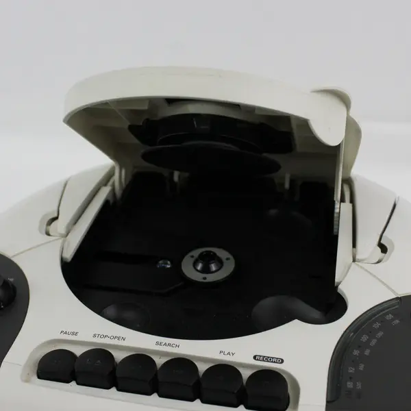Philips Magnavox Cream/Black CD/Radio/Cassette  Recorder Boombox AZ1102/17