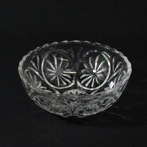 Lot of 6 Anchor Hocking Medallion Pattern Clear Glass Fruit Bowls 4.5in