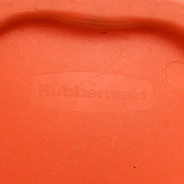 Rubbermaid 1.2 Cups Orange Plastic Food Storage Container