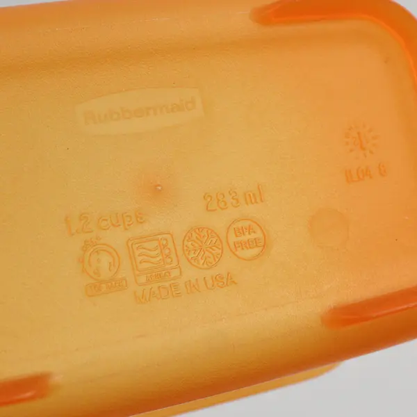 Rubbermaid 1.2 Cups Orange Plastic Food Storage Container