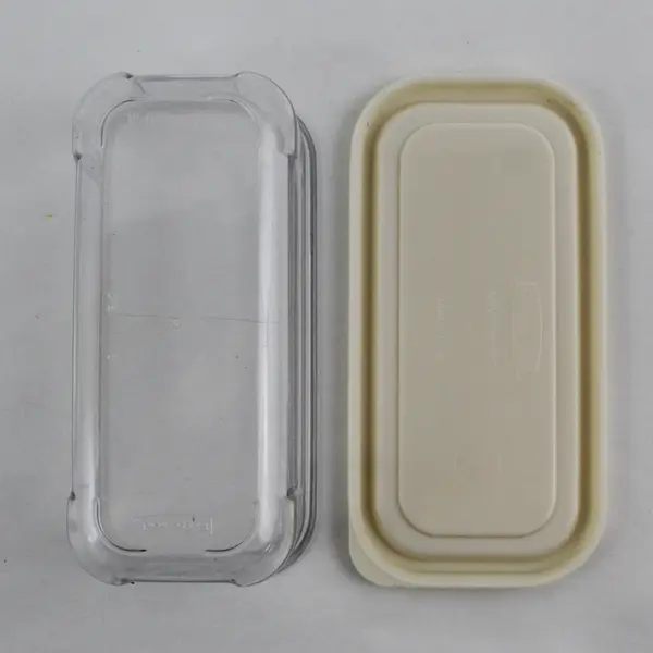 Rubbermaid 10 oz Clear Plastic Food Storage Container