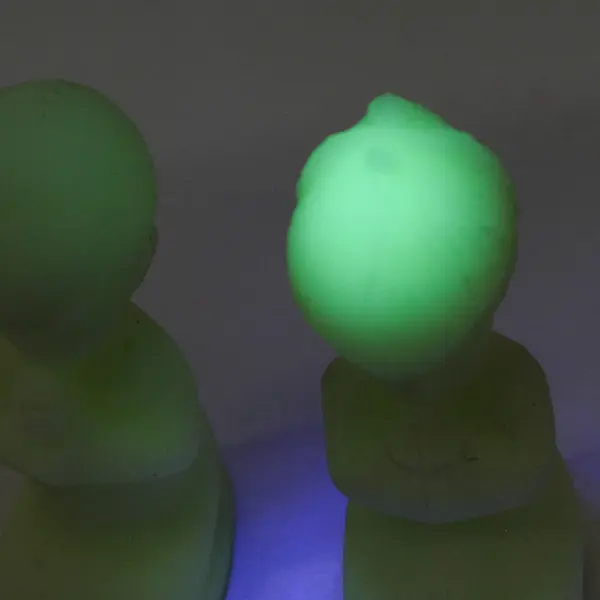 VTG Fenton Yellow Satin Uranium Glass  Praying Boy And Girl Figures