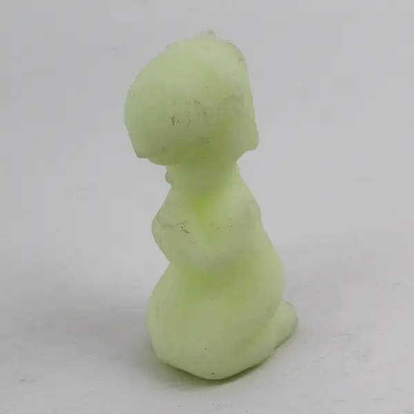 VTG Fenton Yellow Satin Uranium Glass  Praying Boy And Girl Figures