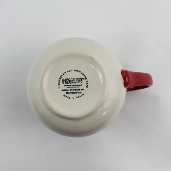 Gibson Overseas Peanuts Snoopy Merry Christmas Coffee Mug
