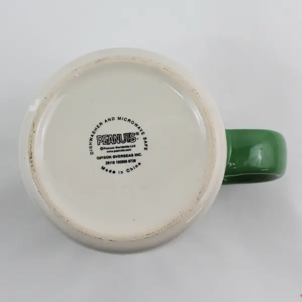 Gibson Overseas Peanuts Snoopy Joy Christmas Coffee Mug