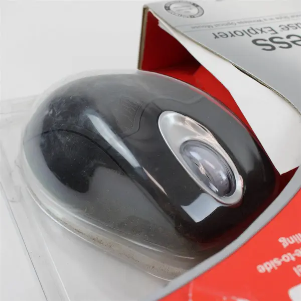 Microsoft Wireless Intellimouse Explorer Tilt Wheel Black (M03-00035)