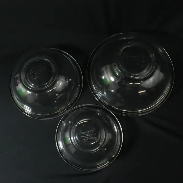  3 Piece Pyrex Clear Glass Nesting Mixing Bowl Set  322 323 325