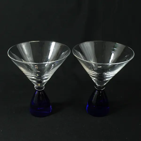 Set Of 2 Cobalt Blue Base Martini Glasses 5.75"