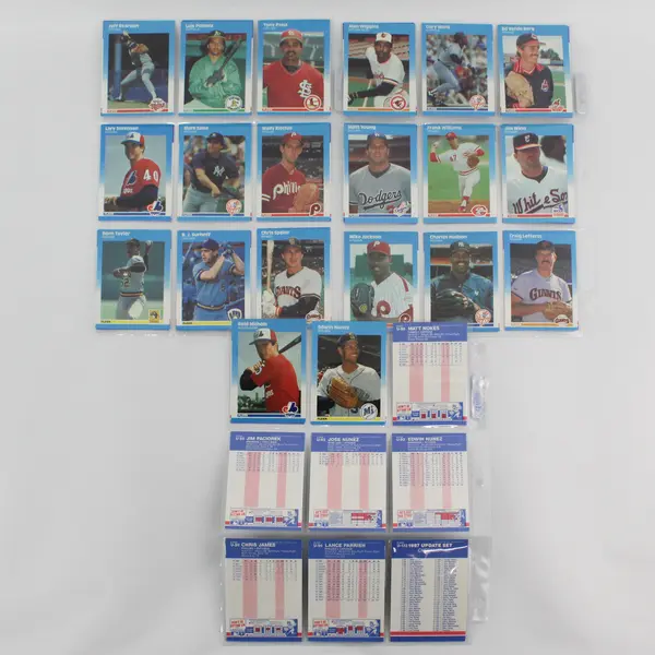 Lot of 47 Fleer Baseball Update Set Trading Cards 1987