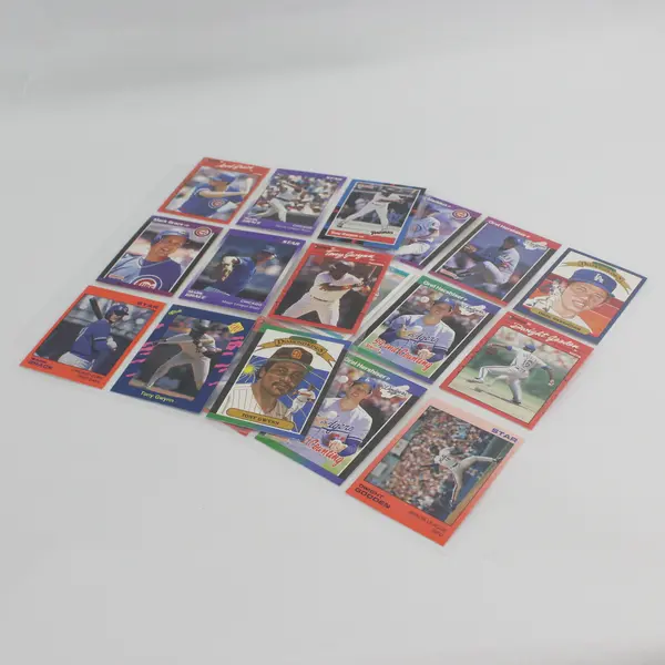 Mixed Lot of 18 Vintage National League Baseball Trading Cards 1986-1992