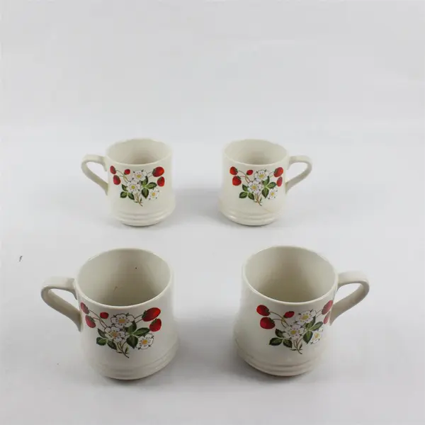 Sheffield Strawberries N Cream Coffee Mugs 12oz Set of 4