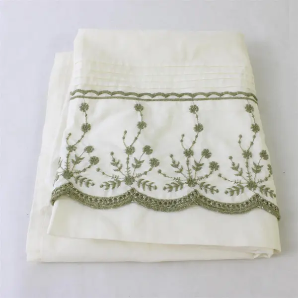 Set of 2 Green Floral Embroidered White Scalloped Edge Curtains 30" x 35"