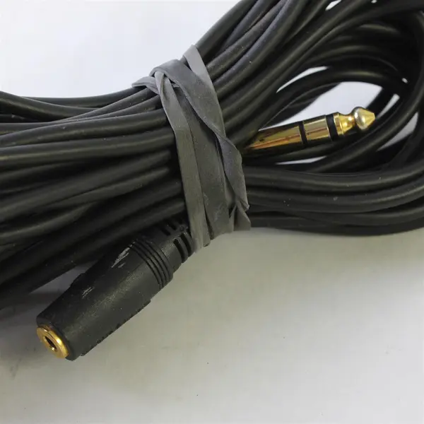 Lot of 2 RadioShack 3.5mm Audio Extension RCA Composite AV Cables 
