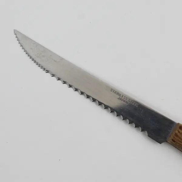 Set of 5 8.75in Stainless Steel Serrated Steak Knives Wood Handle