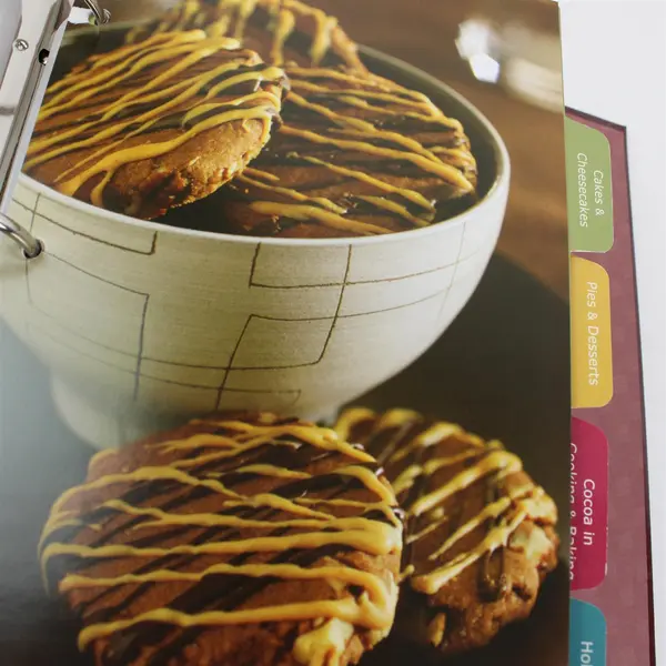 Hershey's Recipe Collection Cookbook 2008 Hardcover 3-Ring Binder Good