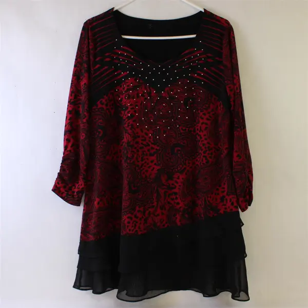 Women's Red Black Paisley Bedazzled 3/4 Sleeve Top Approx L