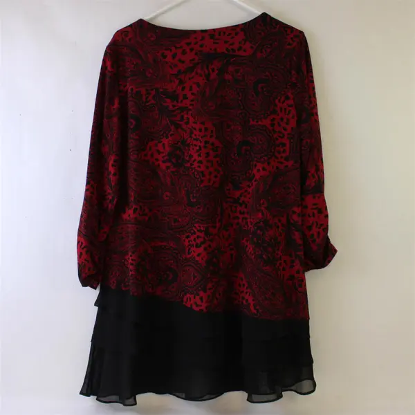 Women's Red Black Paisley Bedazzled 3/4 Sleeve Top Approx L