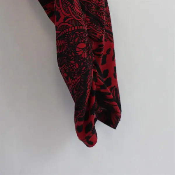Women's Red Black Paisley Bedazzled 3/4 Sleeve Top Approx L