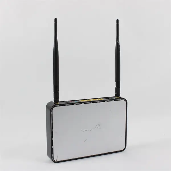 Qwest Actiontec Q1000 DSL Modem Router 4-Port Wireless Router