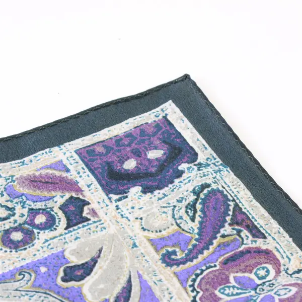 Ellen Tracy Purple Paisley Scarf 33" x 36"