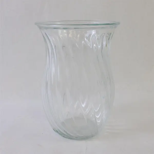 Lot of 2 Clear Glass Flower Vases 7.5in & 9.5in