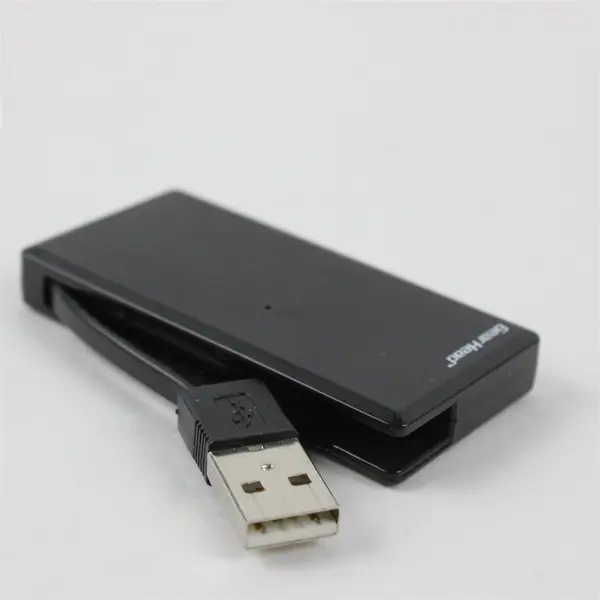 Gear Head 4-Port USB 2.0 Mobile Hub UH2100
