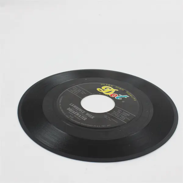Lot 2 Lawrence Welk 7in 45s Calcutta/My Grandfather's Clock Scarlett/Breakwater