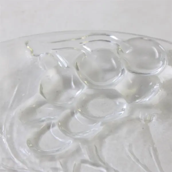 KIG Clear Glass Embossed Fruit Plate 7 in