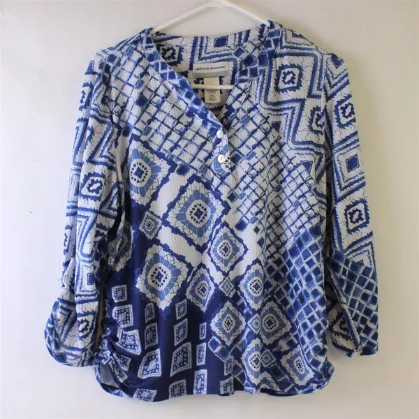 Alfred Dunner Petite PM Blue White Patterned 3/4 Sleeve Blouse